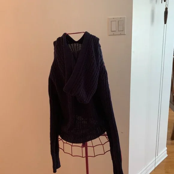 Fall sweater - Picture 2 of 3